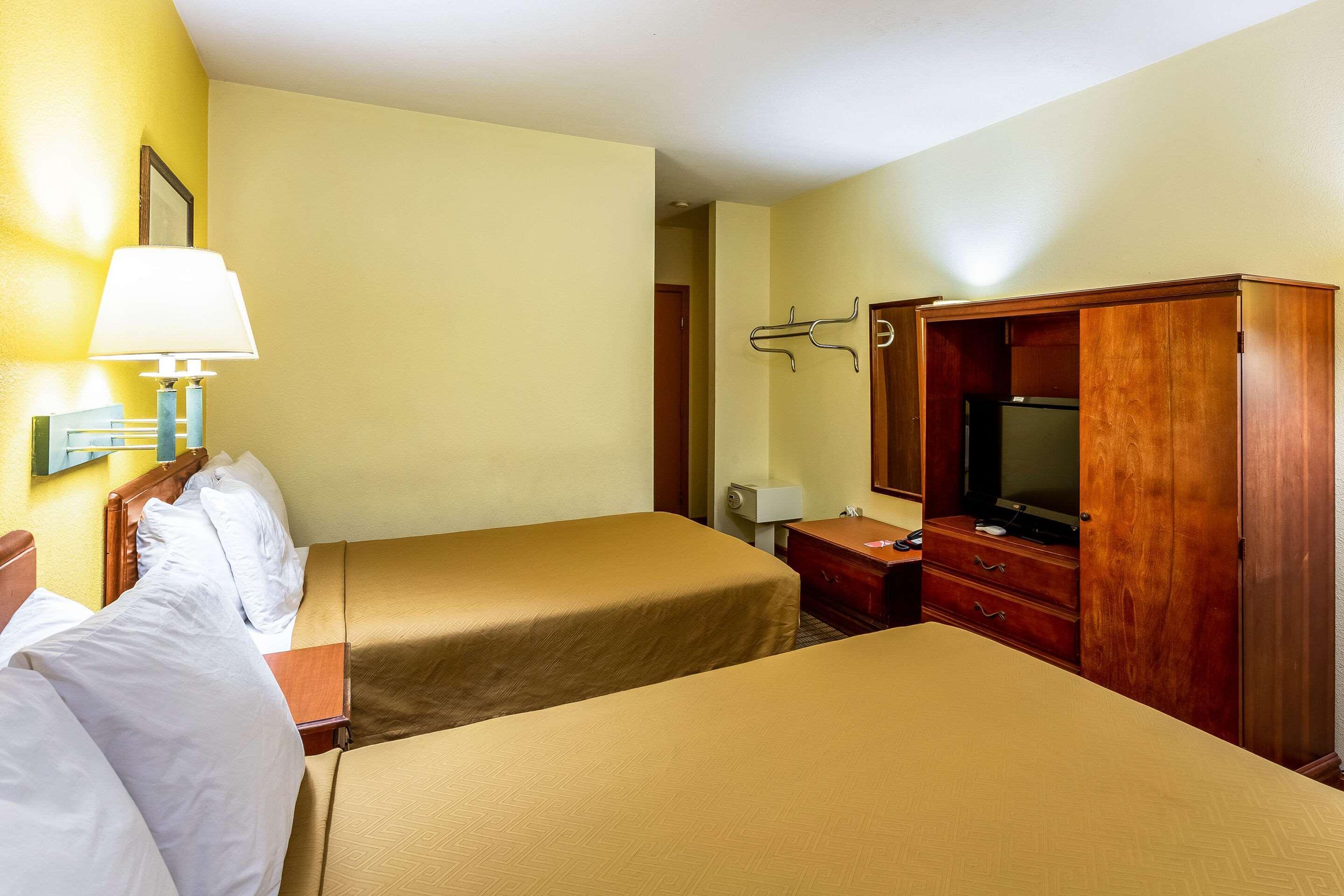 Econo Lodge Morgantown Dış mekan fotoğraf