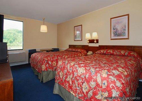 Econo Lodge Morgantown Oda fotoğraf